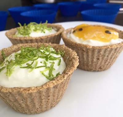 Tortinhas de limão maracujá e morango pronta